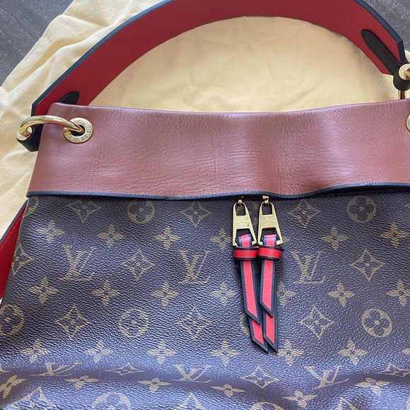 LOUIS VUITTON TUILERIES BESACE - Picture 11 of 16